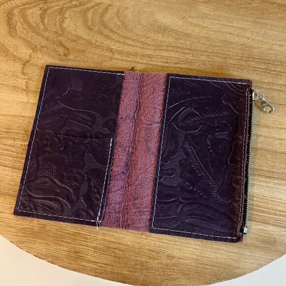 Handmade Purple Genuine Leather Tooled Floral Fold Over Western Wallet - Picture 3 of 11
